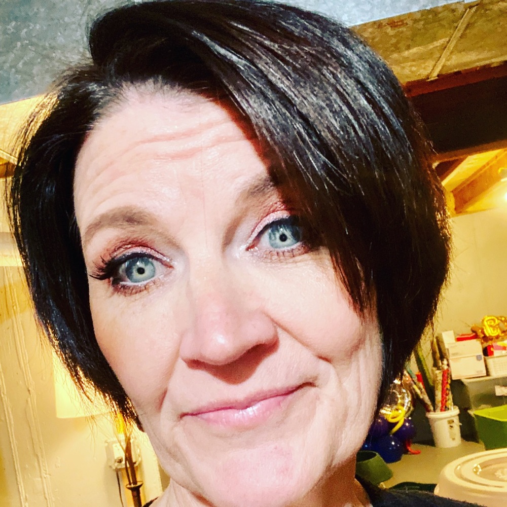 Meet your Posher, Alisa